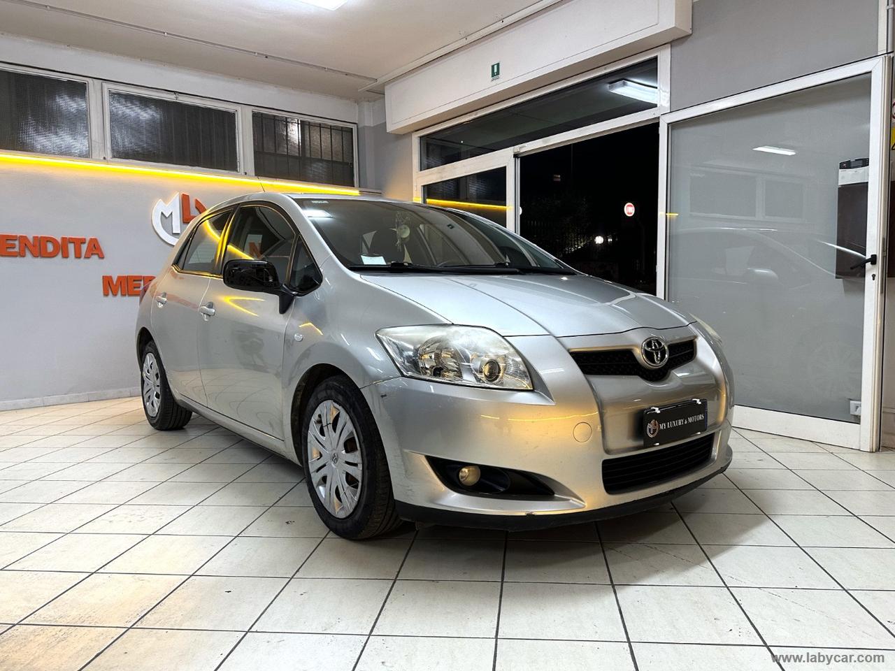 TOYOTA Auris 1.4 D-4D 5p. MY 09 UNIPRO