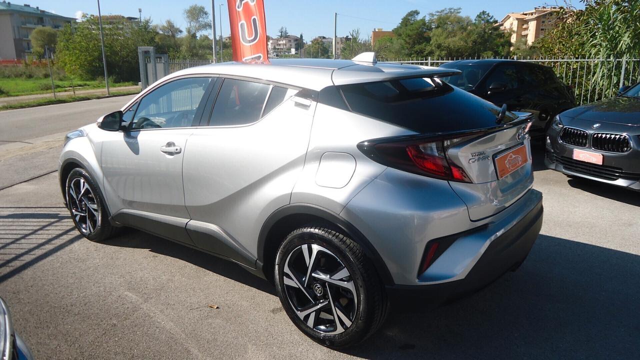 Toyota C-HR 1.8 Hybrid E-CVT Trend