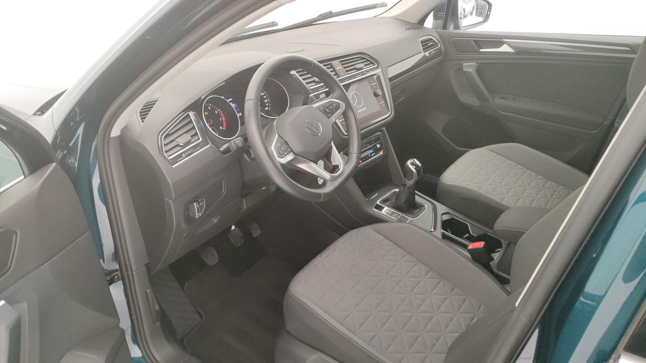 VOLKSWAGEN Tiguan 1.5 tsi Life 130cv