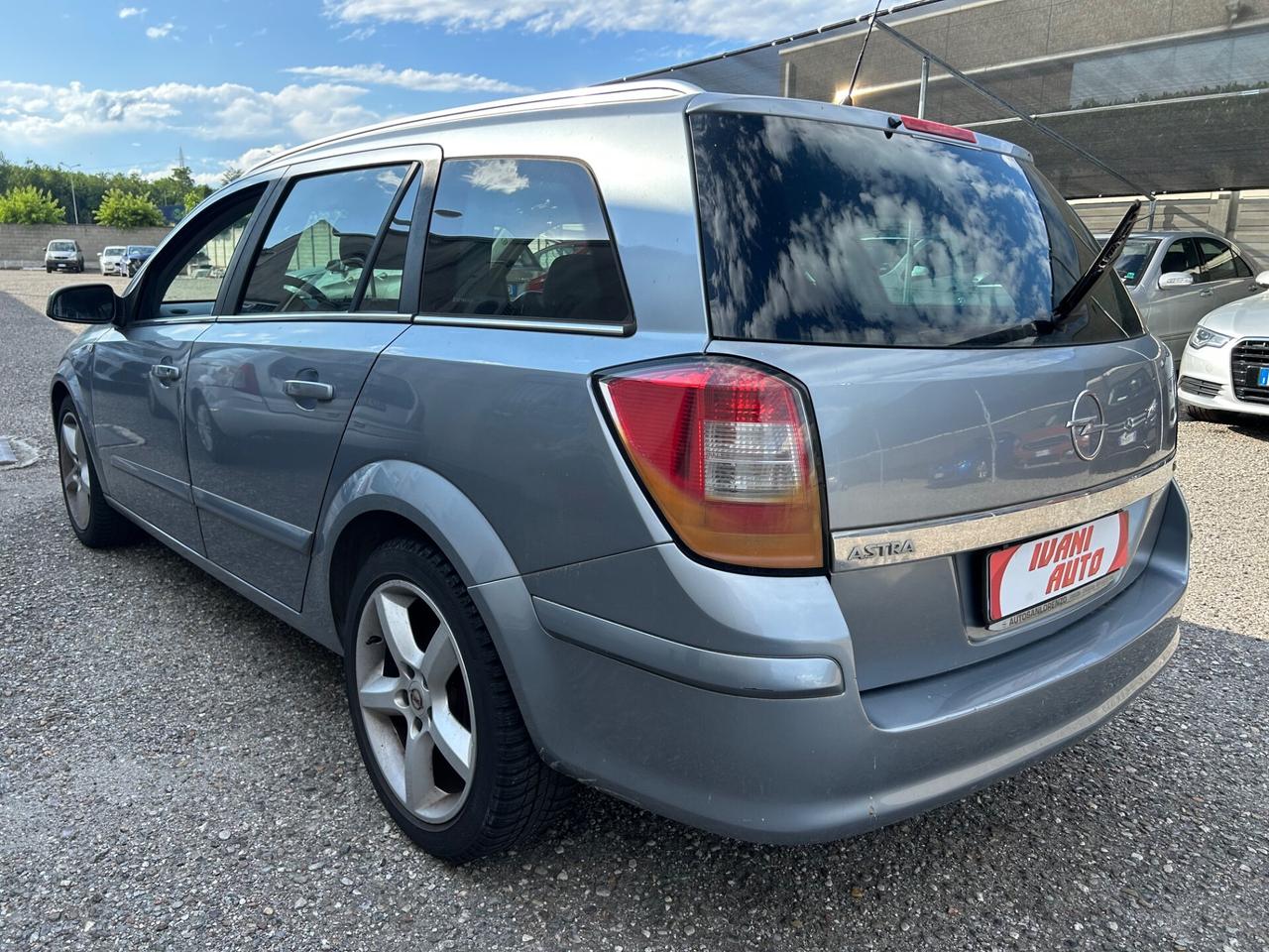 Opel Astra 1.6 16V VVT Station Wagon Enjoy