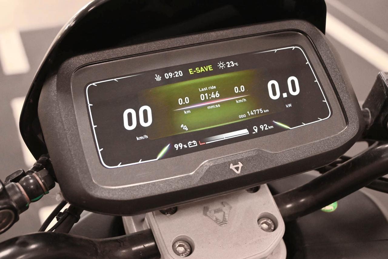 NIU NQi GTS (extended range)