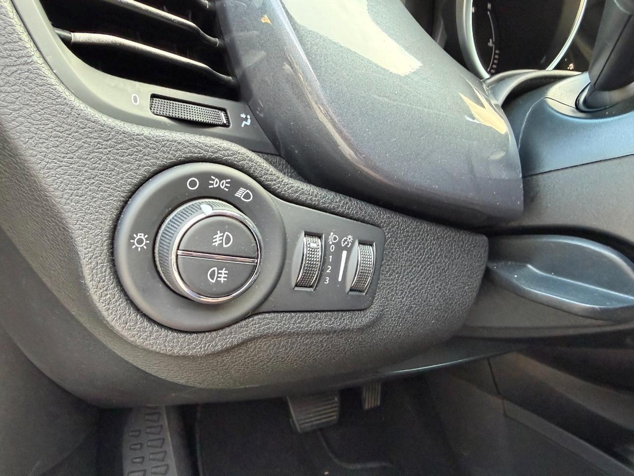 Fiat 500 X 500X 1.4 m-air Lounge 4x2 140cv dct XENON+NAVI+RETROCAMERA NEOPATENTATI OK SENZA VINCOLI FINANZIARI !!!