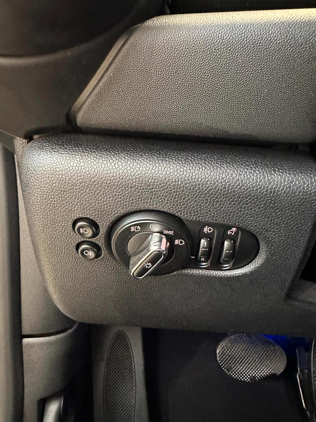 Mini Cabrio Cooper D Hype 1.5 Auto-LED-17"-Telecamera-Carplay-Pack Luci