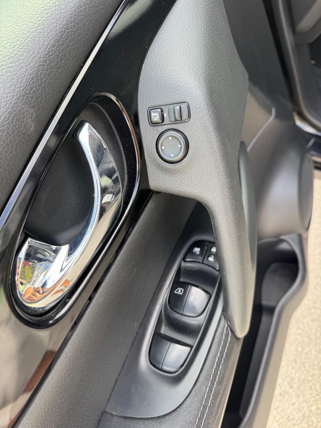 Nissan Qashqai 1.5 dCi Tekna, Tetto Panoramico, camera 360°, ecc