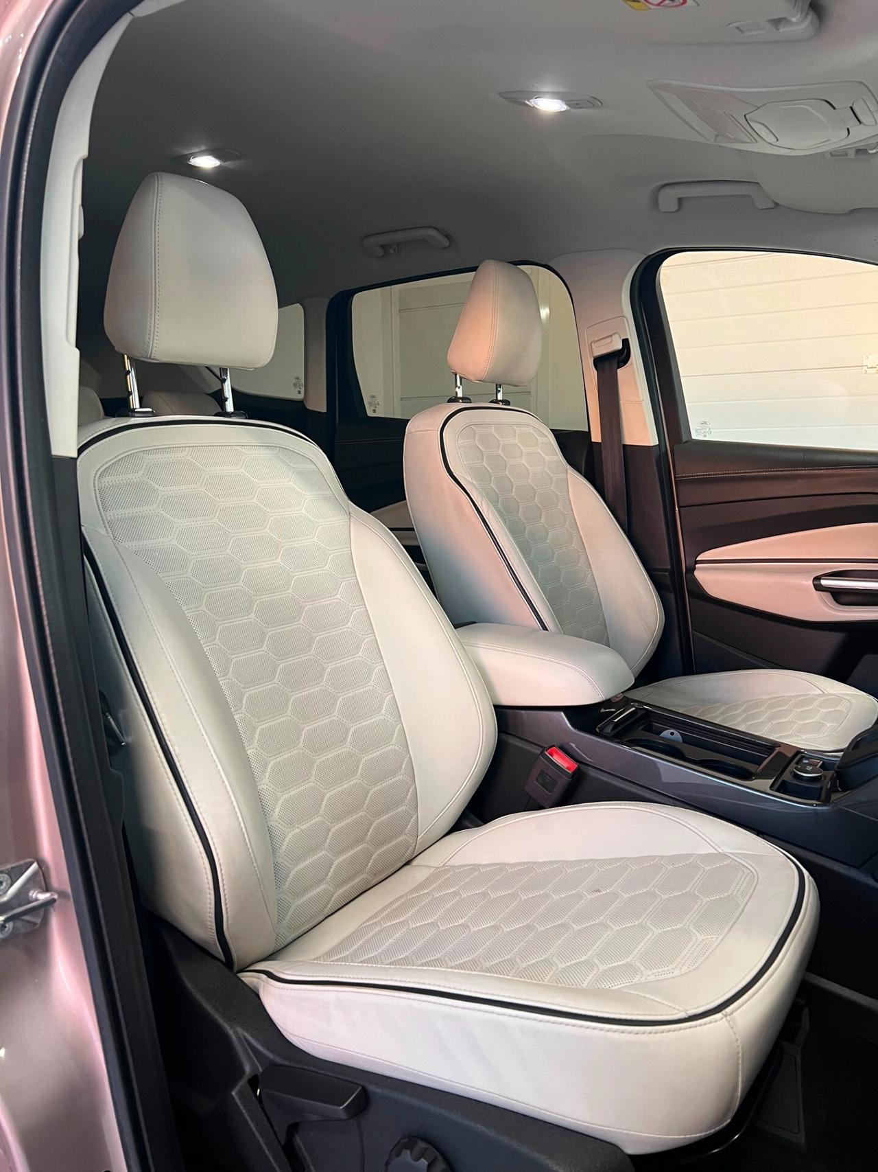 Ford Kuga 2.0 TDCI 150 CV S&S 4WD Powershift Vignale