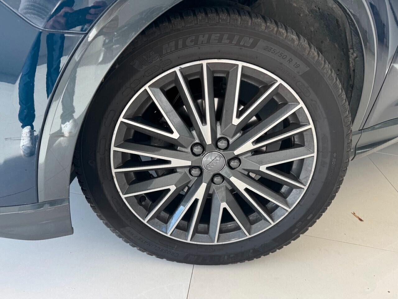 Audi Q3 35 TDI S tronic Business Advanced