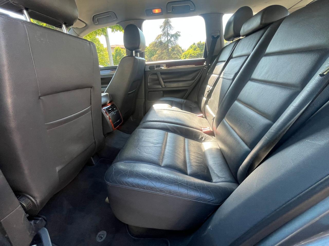 Volkswagen Touareg 3.0 V6 TDI DPF tiptronic