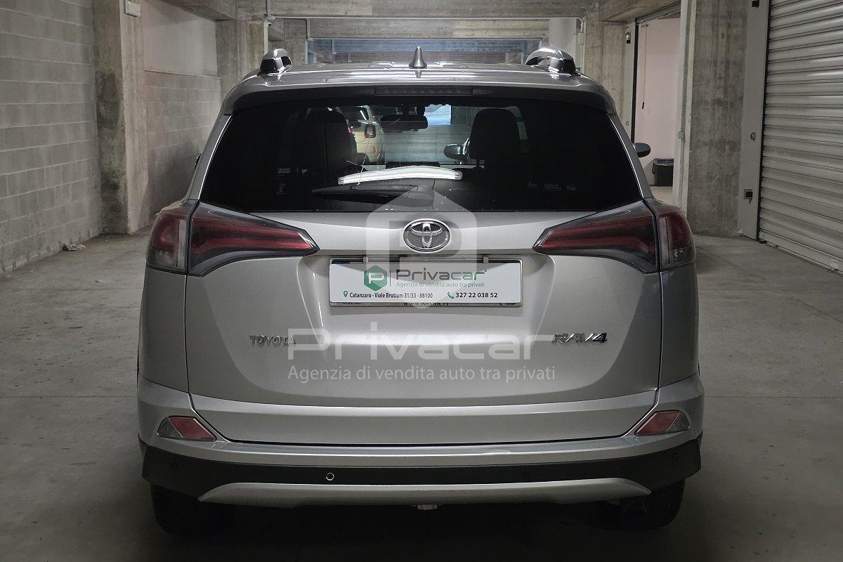 TOYOTA RAV4 2.0 D-4D 2WD Style