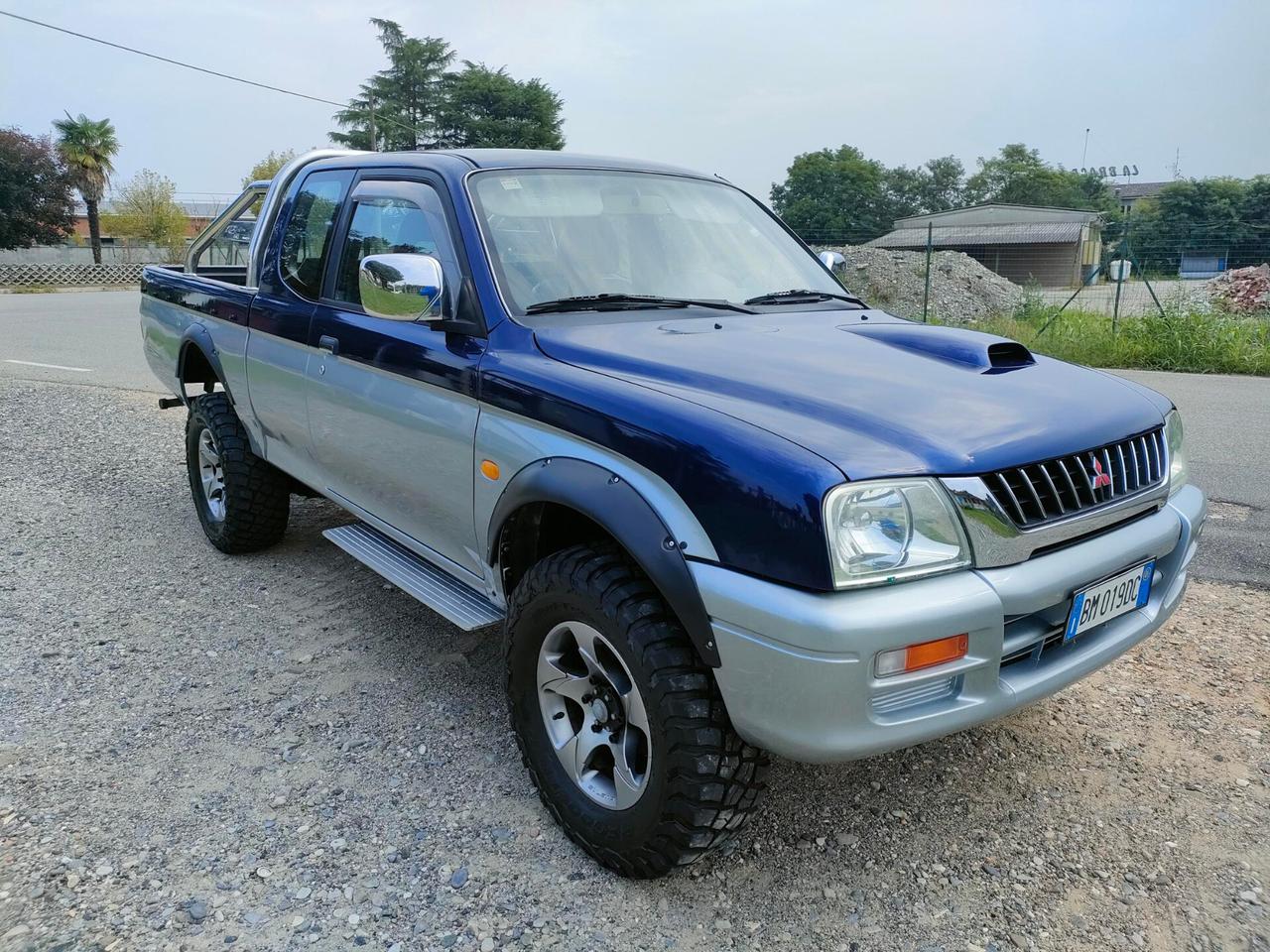 Mitsubishi L200 2.5 TDI 4WD Club Cab GLS Targ.