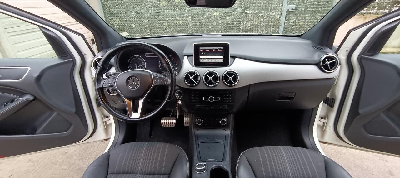 Mercedes-benz B 180 CDI BlueEFFICIENCY Premium