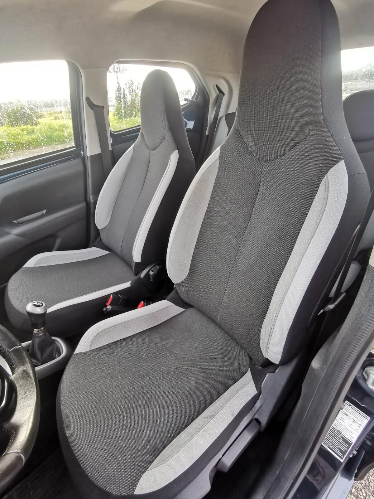 Toyota Aygo 1.0 VVT-i 69 CV 5P. x-wave