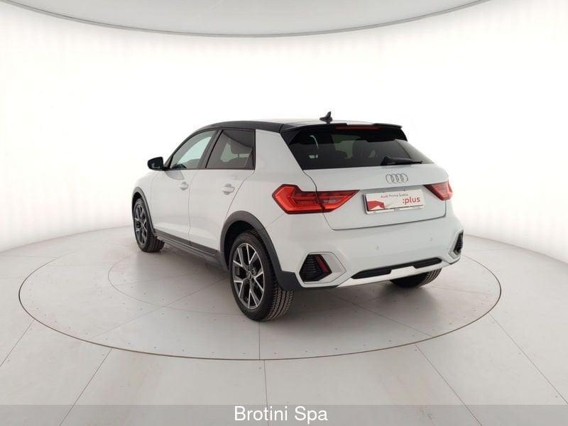 Audi A1 citycarver 30 TFSI S tronic Admired