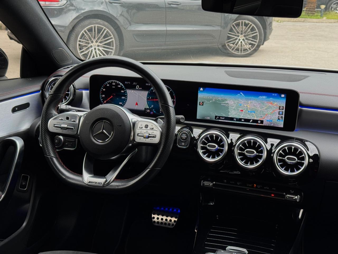 Mercedes-Benz CLA 200 d Coupe Premium AMG TETTO