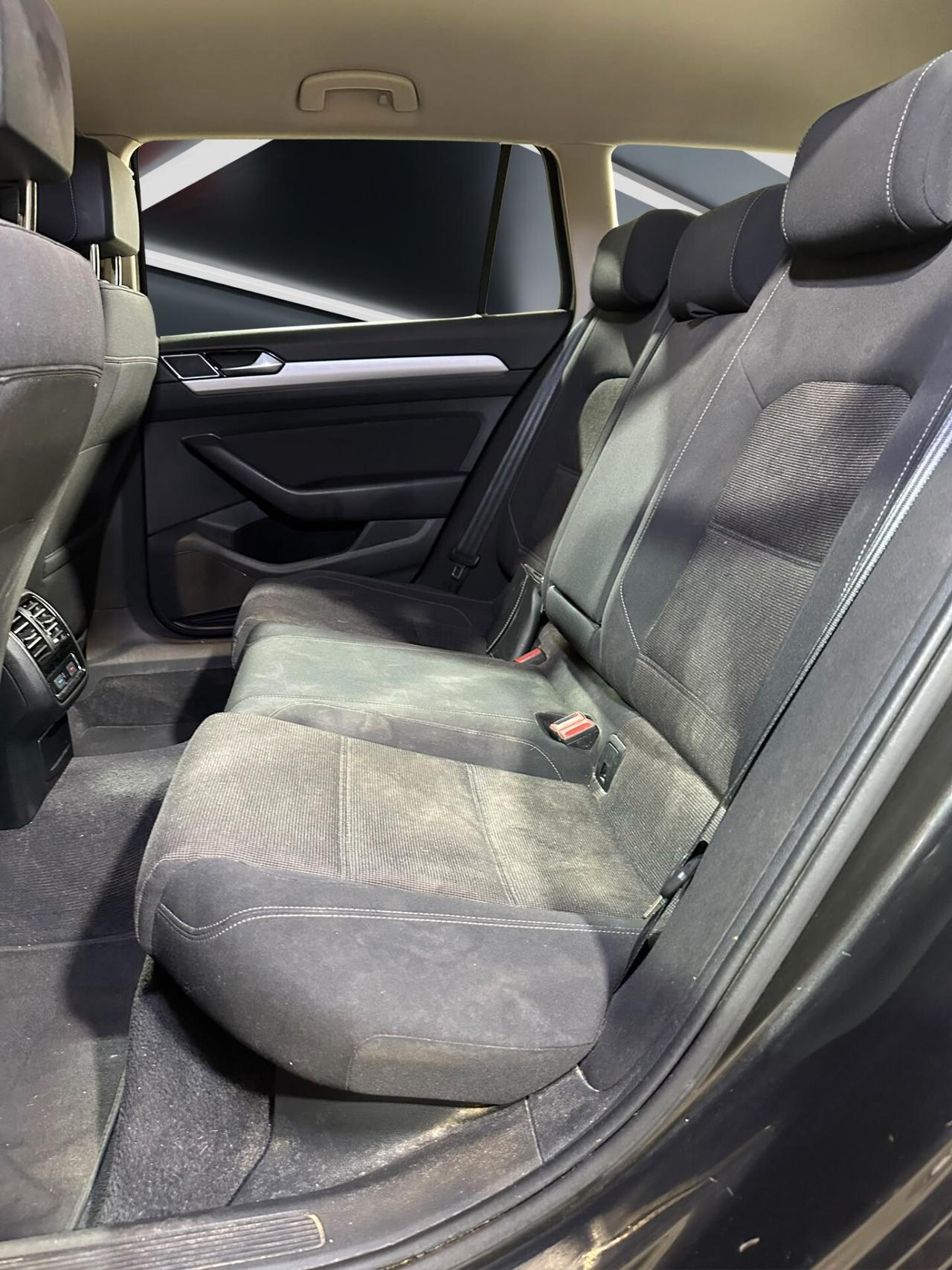 Volkswagen Passat Variant 2.0 tdi Business 150cv dsg