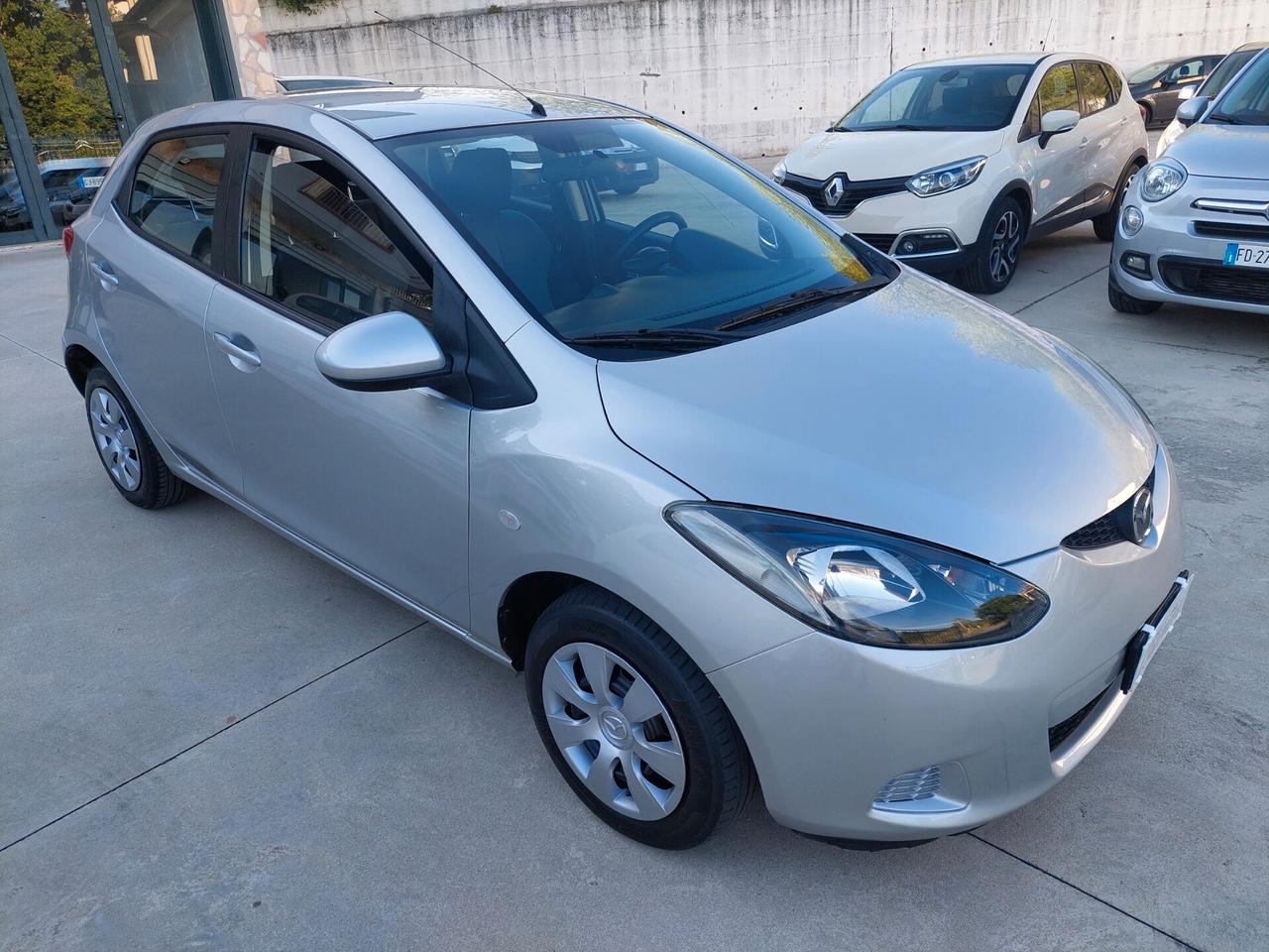 Mazda 2 1.3 16V 75CV 5porte Easy