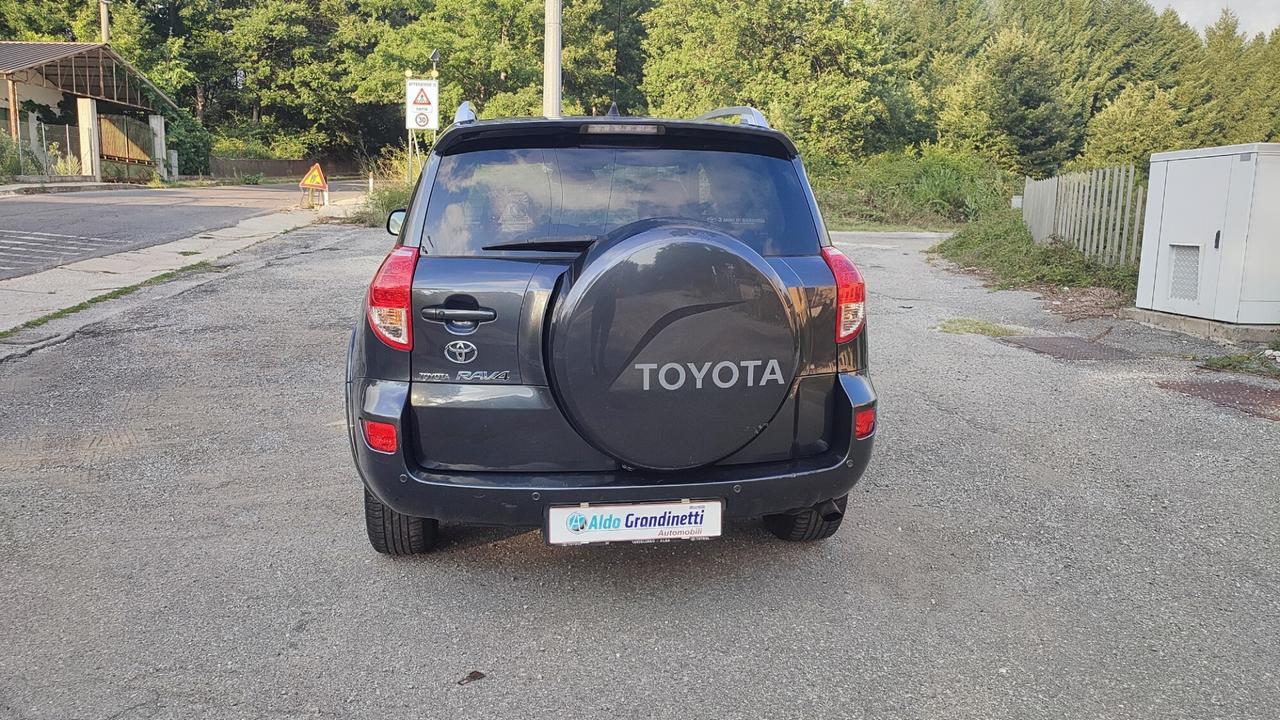 TOYOTA RAV4 2.2 D-4D 177CV LUXURY