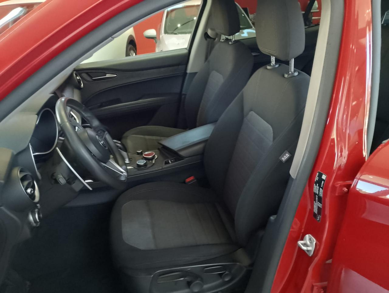 Alfa Romeo Stelvio 2.2 Turbo Diesel 160CV AT8 RWD Sport-Tech