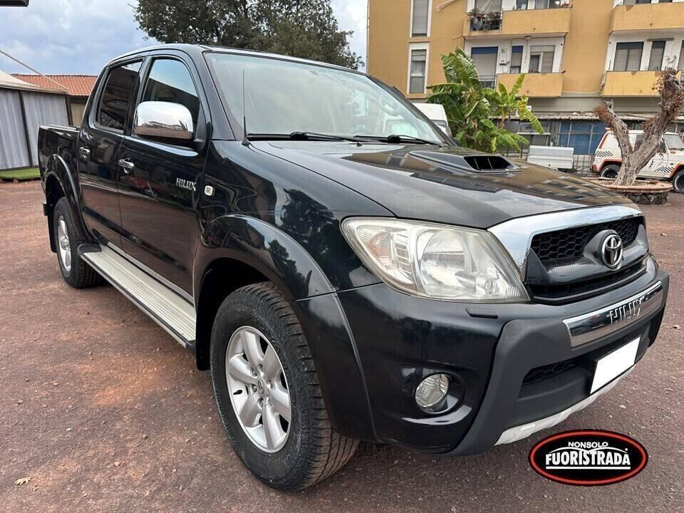 Toyota Hilux Toyota Hi Lux 3.0 D-4D Double Cab '' Sol''