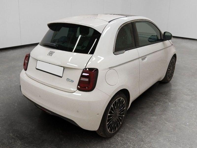 FIAT 500 500e 42 kWh La Prima