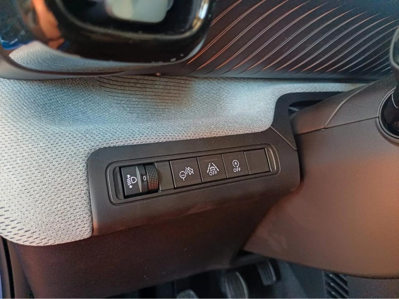 Citroen C3 PureTech 100 S&S Max KM 0 Bright blue