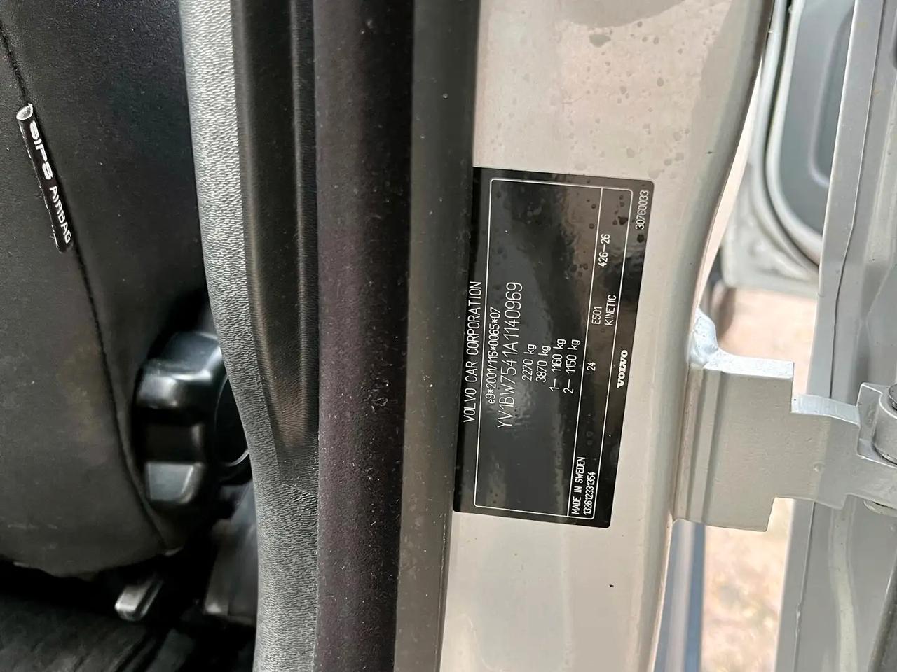 Volvo V70 2.0 D 136cv 6M Kinetic