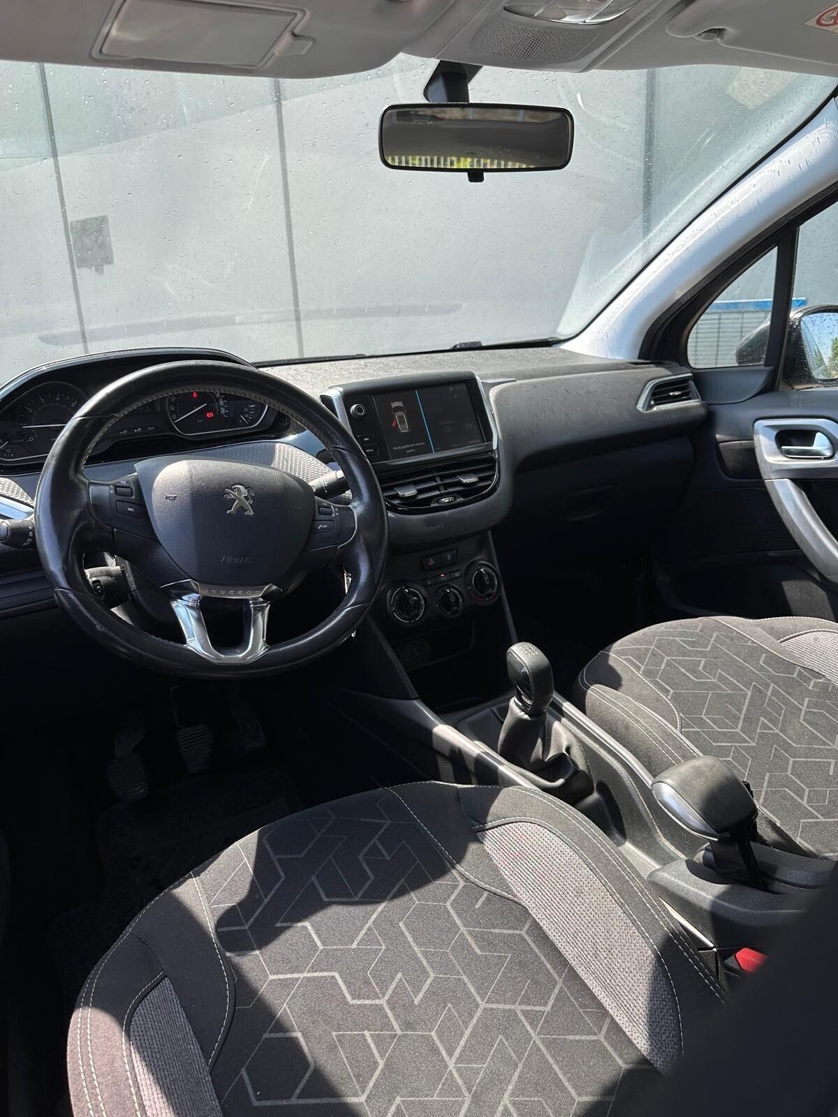 Peugeot 2008 PureTech 82 Active