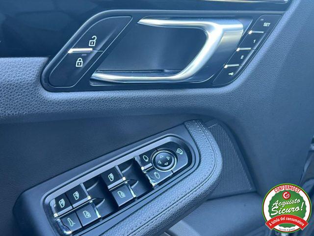 PORSCHE Macan 3.0 S
