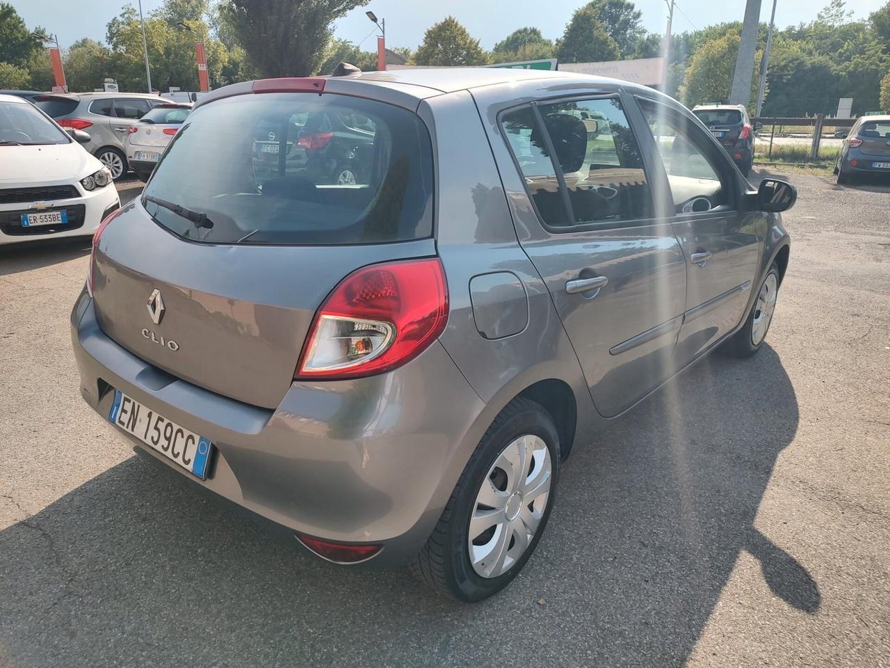 Renault Clio 1.2 16V 5 porte Dynamique, BENZINA\GPL, OK NEOPATENTATI, GARANZIA L.12 MESI