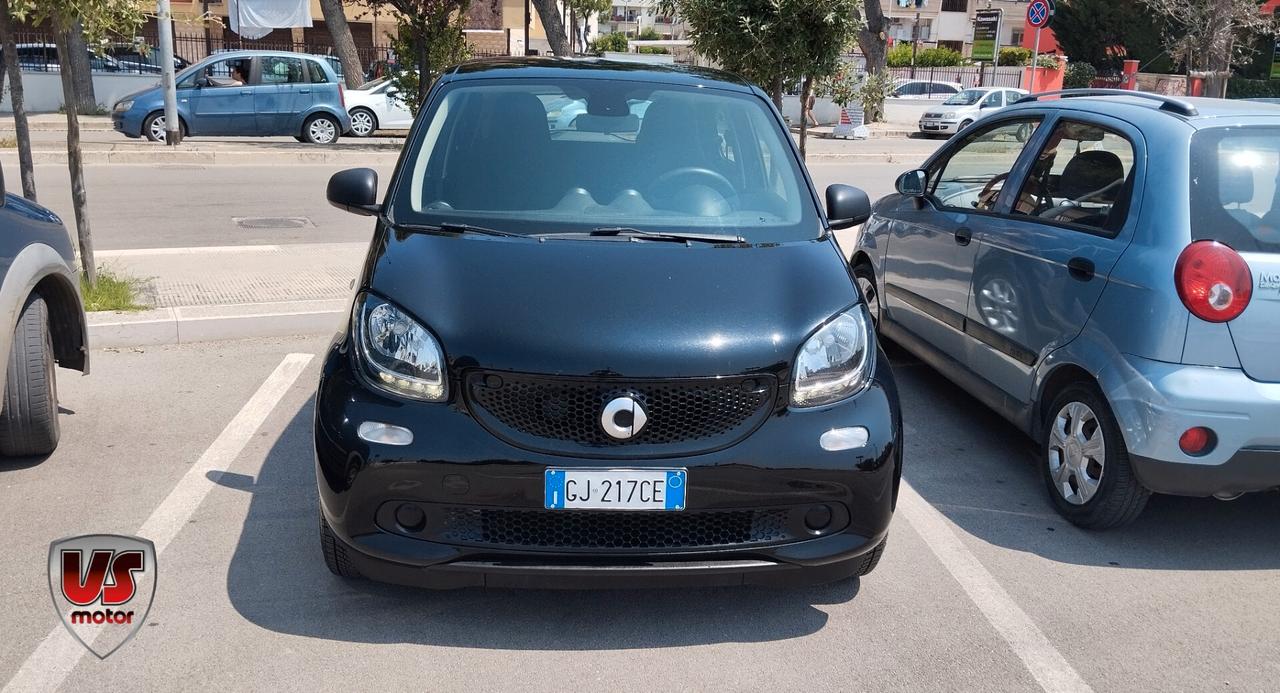 SMART FORFOUR 1.0 BENZ-GARANZIA FULL-2019