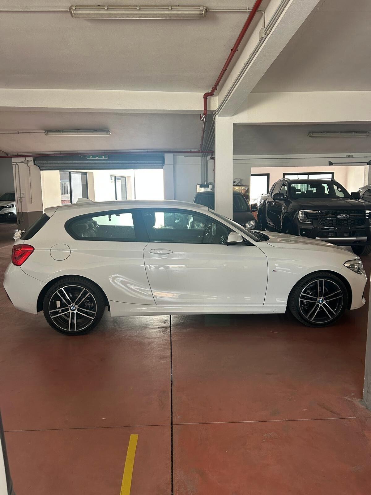 Bmw 118 118d 3p. Urban