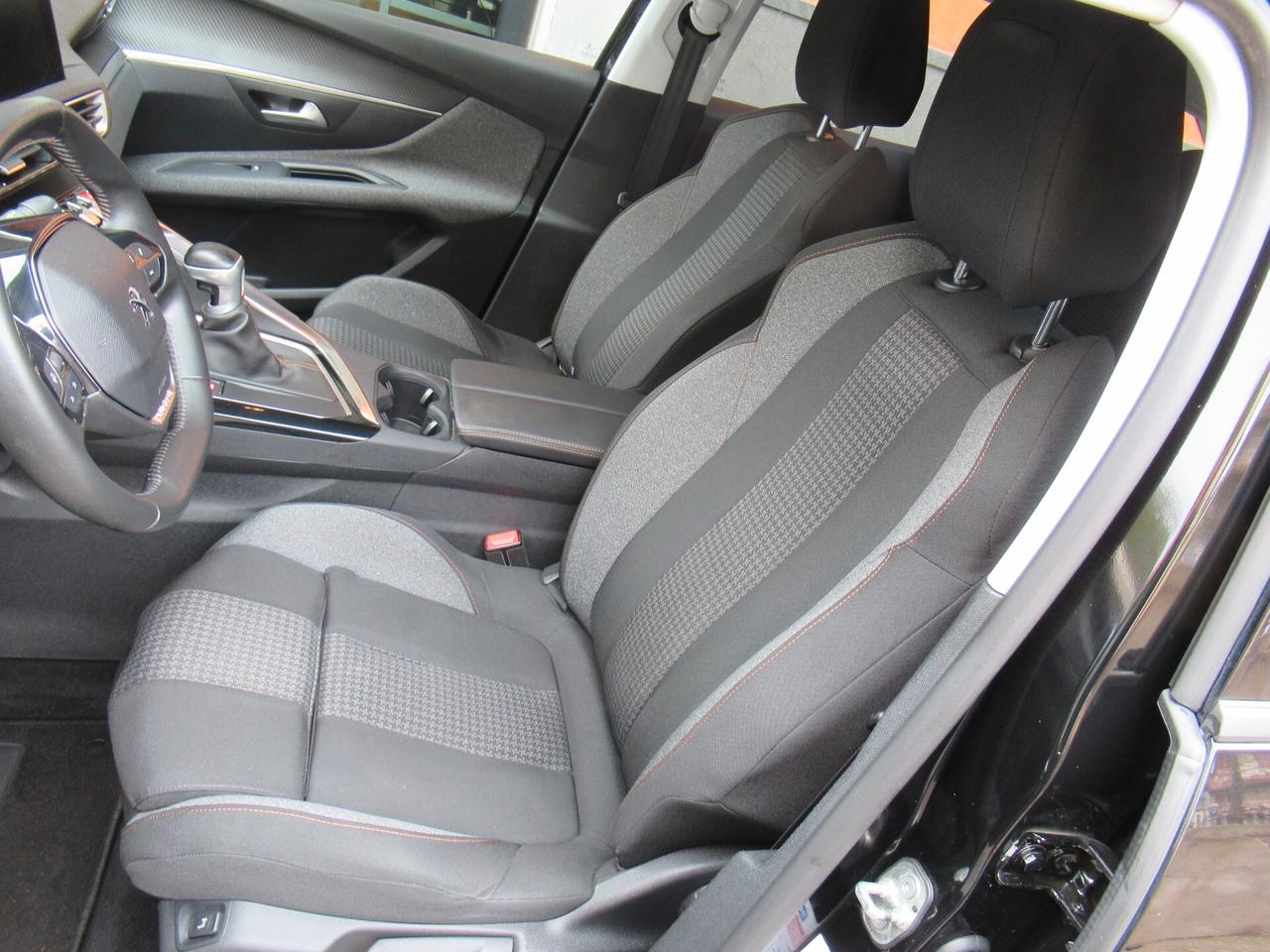 Peugeot 3008 BlueHDi 130 S&S Business