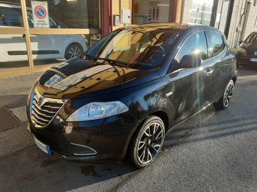 Lancia Ypsilon NEW YPSILON 1.2 BENZINA & GPL