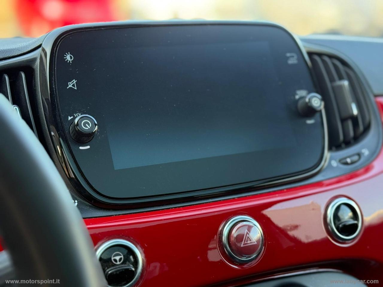 FIAT 500 1.0 Hybrid Red