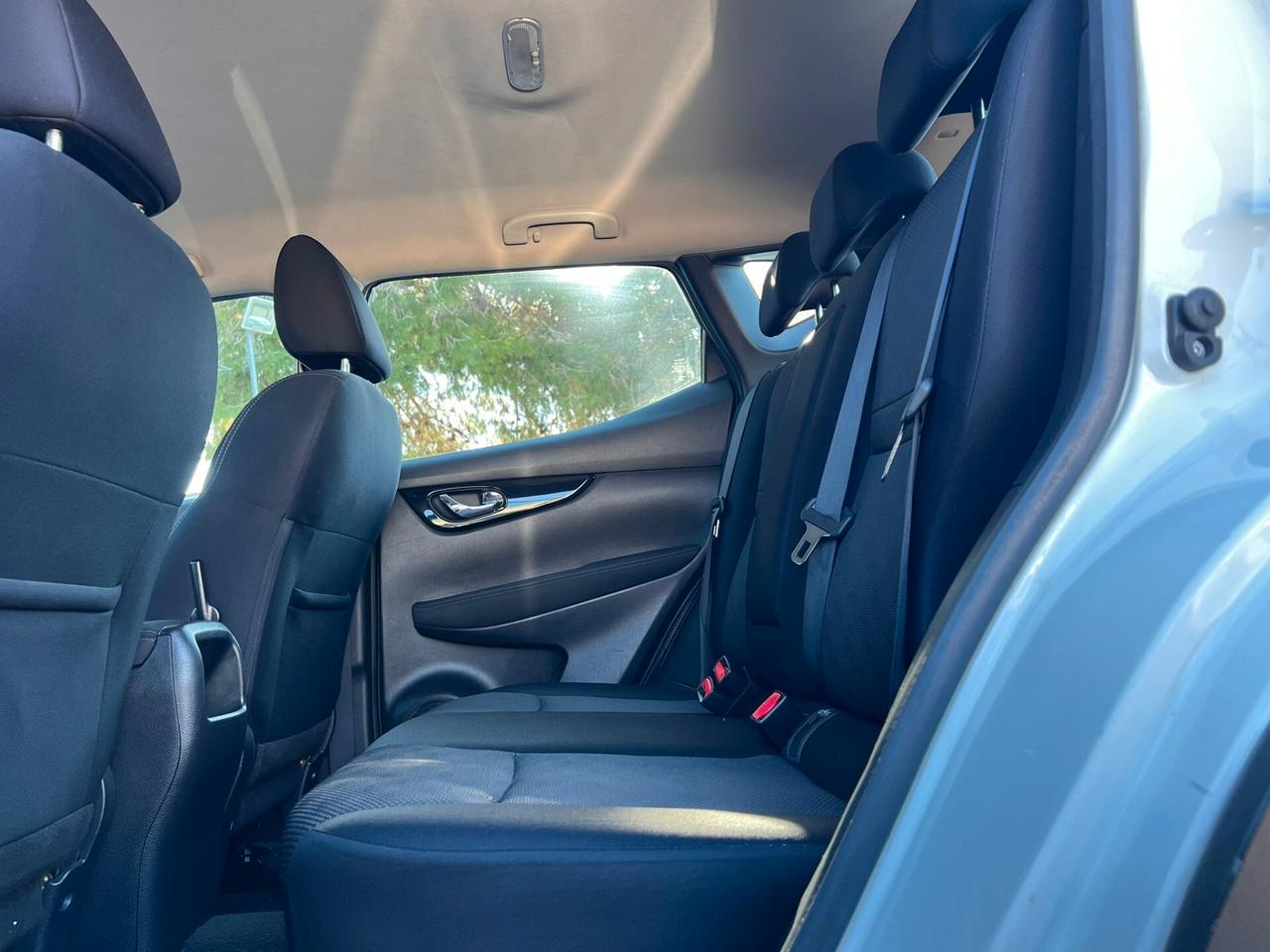 Nissan Qashqai 1.6 dCi X-Tronic 2WD N-CONNECT