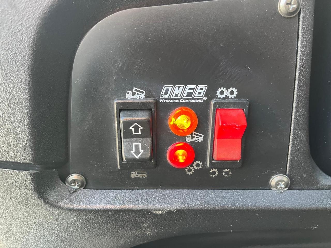 Iveco daily 35-170 3.0hpt-cassone ribalt-2016