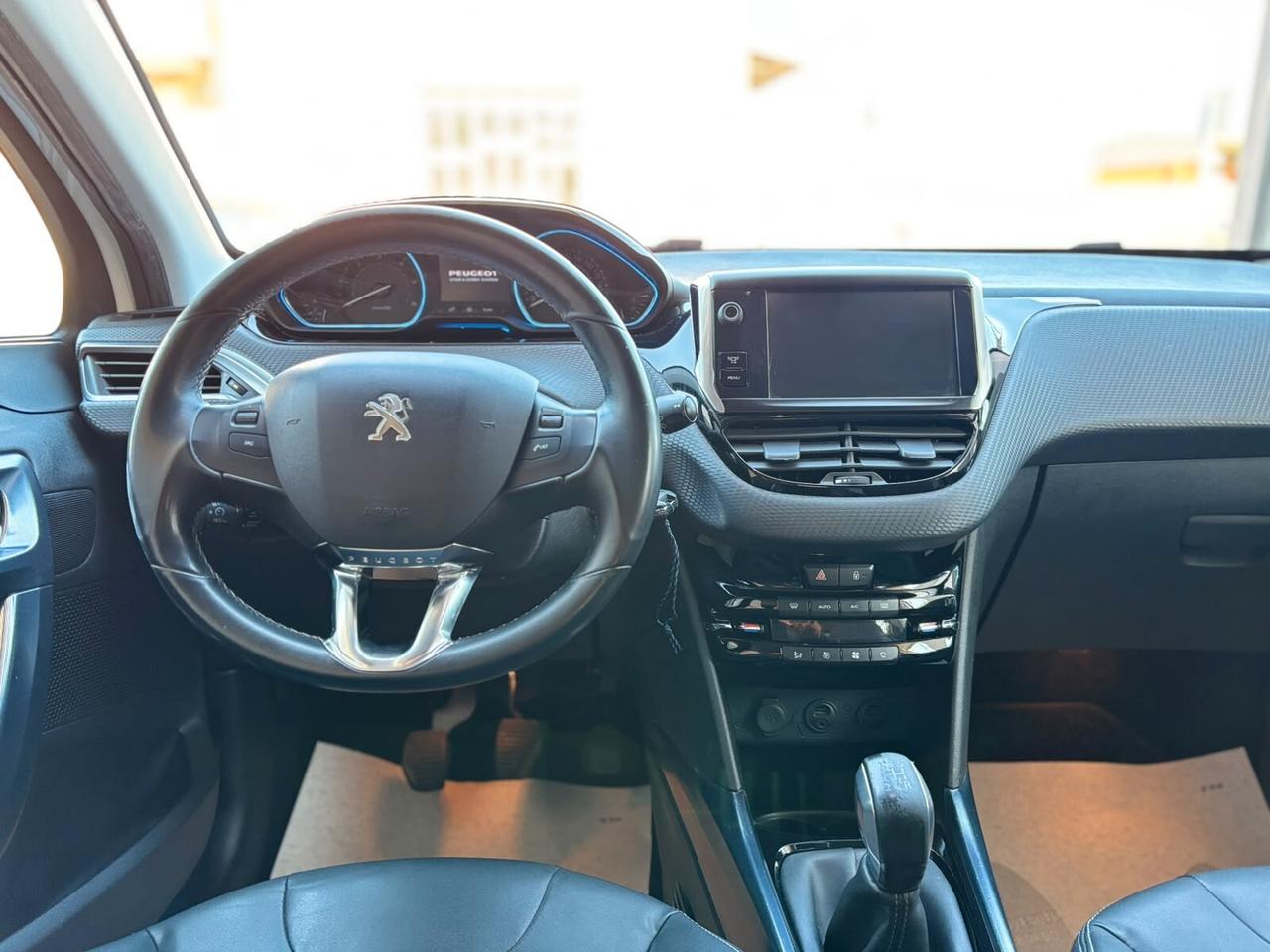 Peugeot 2008 1.6 e-HDi 92 CV