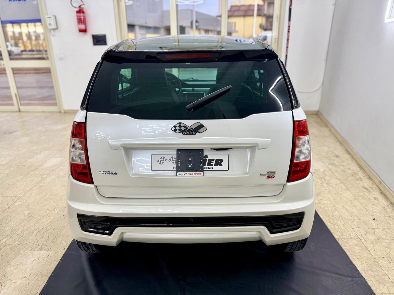 Ligier JS 50 Black & White