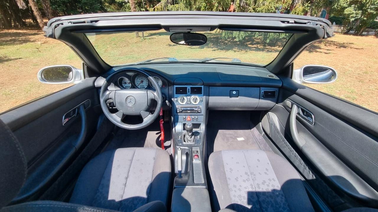 Mercedes-benz SLK 200 cat 2000 Leggi testo