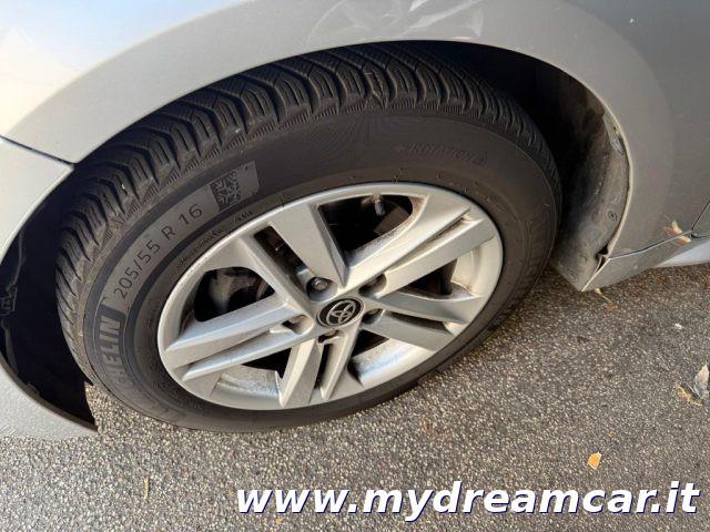 TOYOTA Corolla Touring Sports 1.8 Hybrid Business