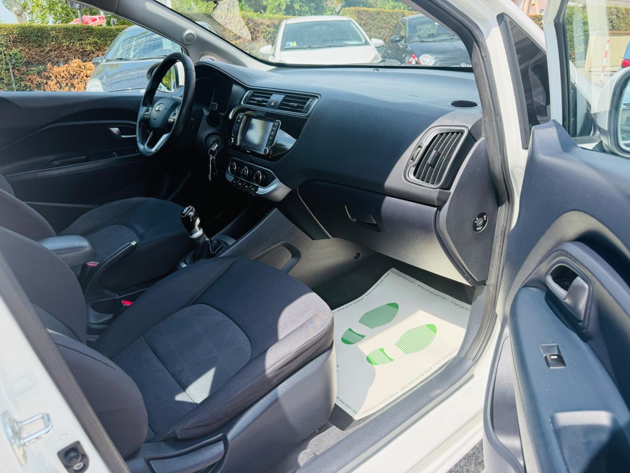 Kia Rio 1.1 CRDi 5p. Cool