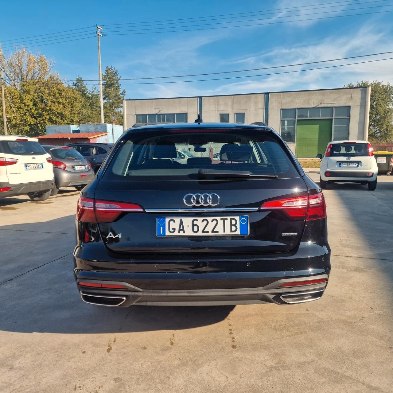 Audi A4 Avant 40 TDI quattro S tronic Business