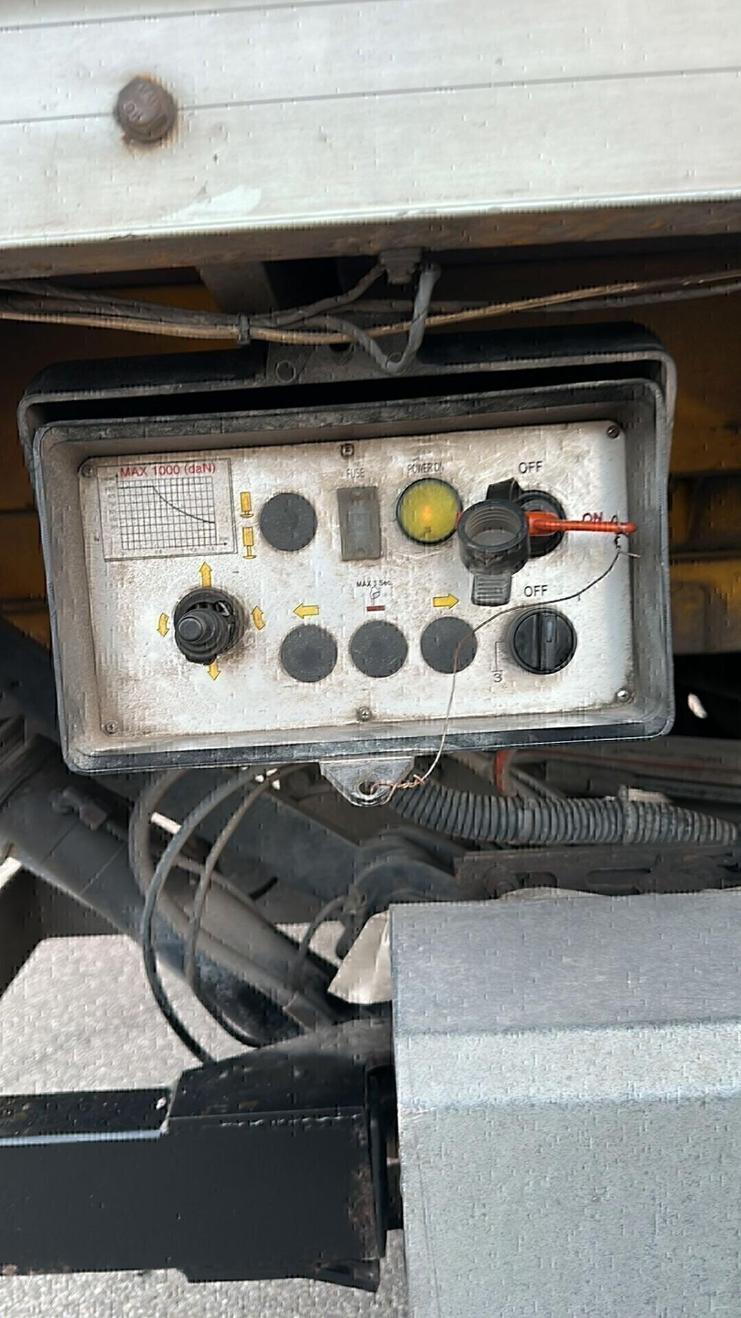 MERCEDES SPRINTER CON PEDANA CARICATRICE SUPER PREZZO!