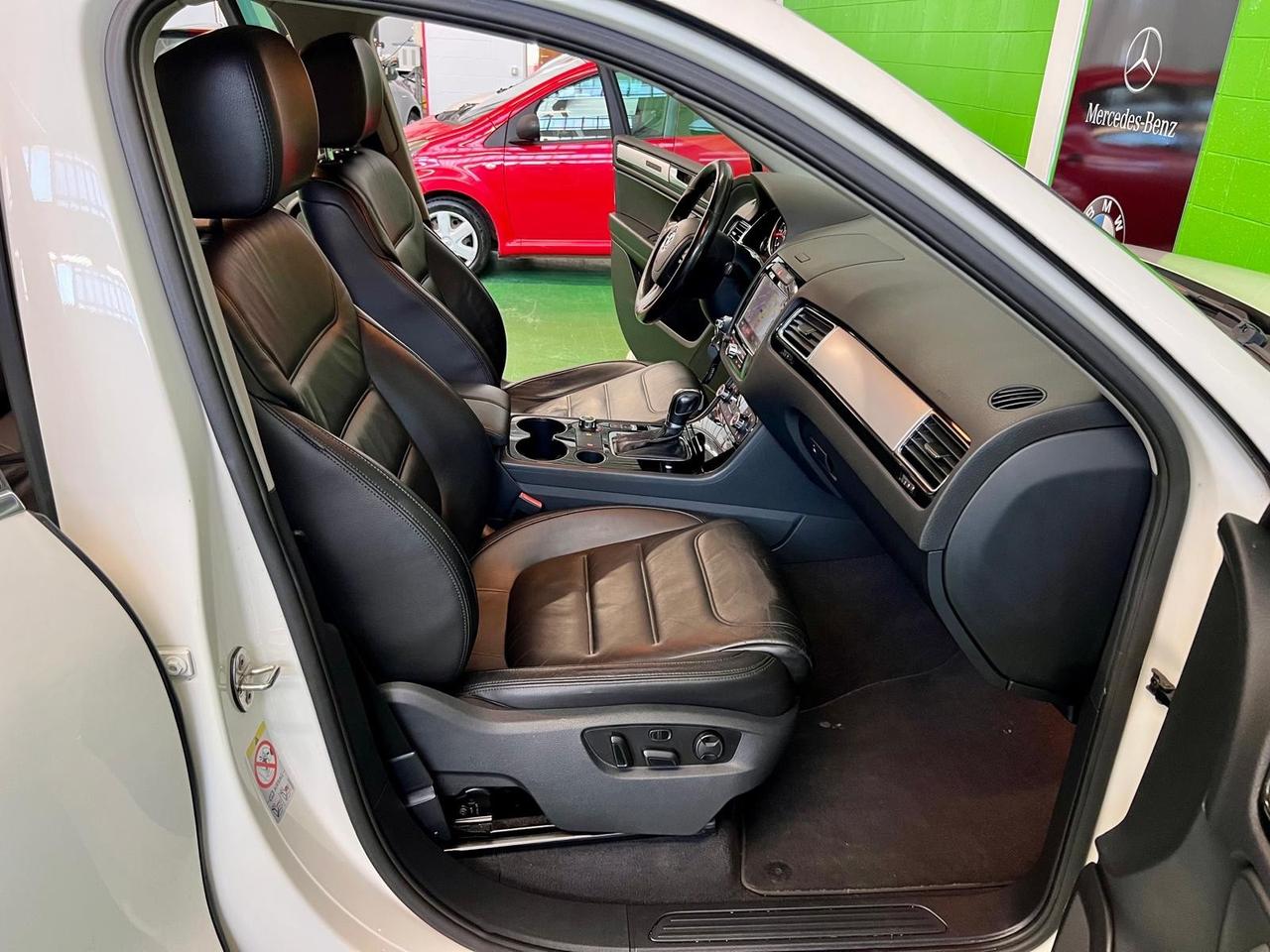 Volkswagen Touareg 3.0 TDI 245 CV tiptronic BlueMotion Techn. Executive