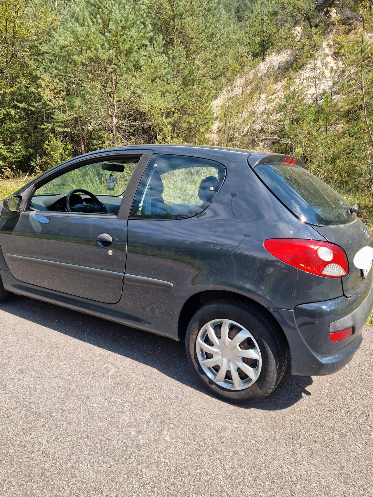 Peugeot 206 1.1 60CV Benz. 2011 - Garanzia 12 Mesi