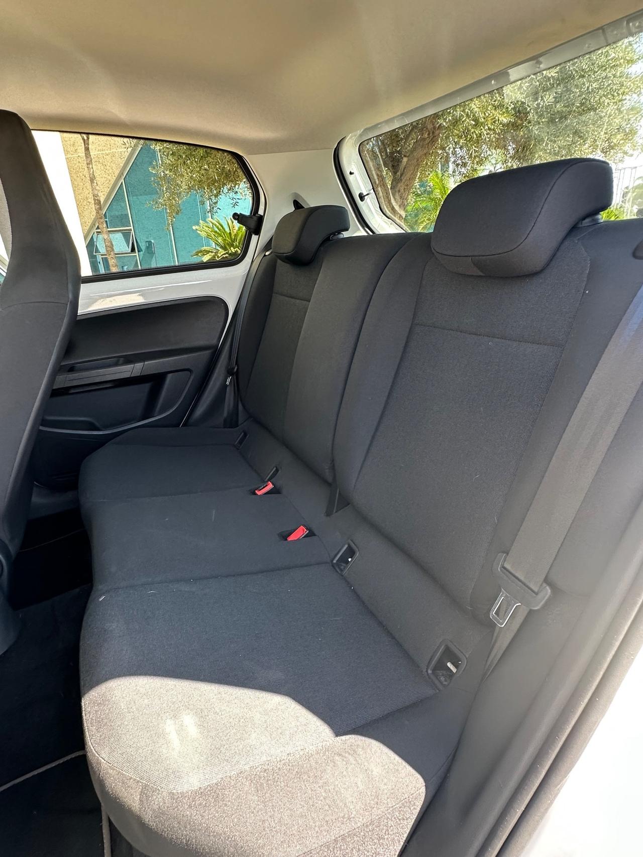 Volkswagen e-up! elettrica offerta T-Stock prezzo imperdibile