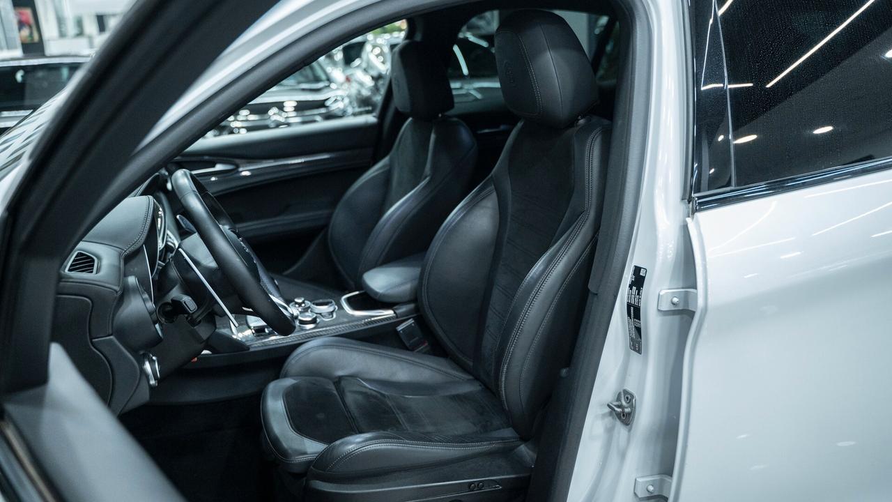 Alfa Romeo Stelvio VELOCE 2.2 Ti Q4 210 CV 20" CARBON AUTO XENO FULL