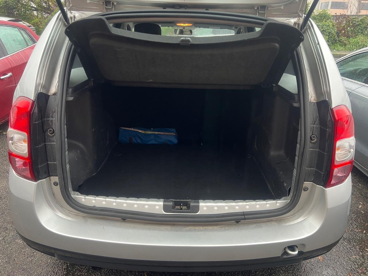 Dacia Duster 1.6 115 CV 4x2 GPL serie limitata black shadow