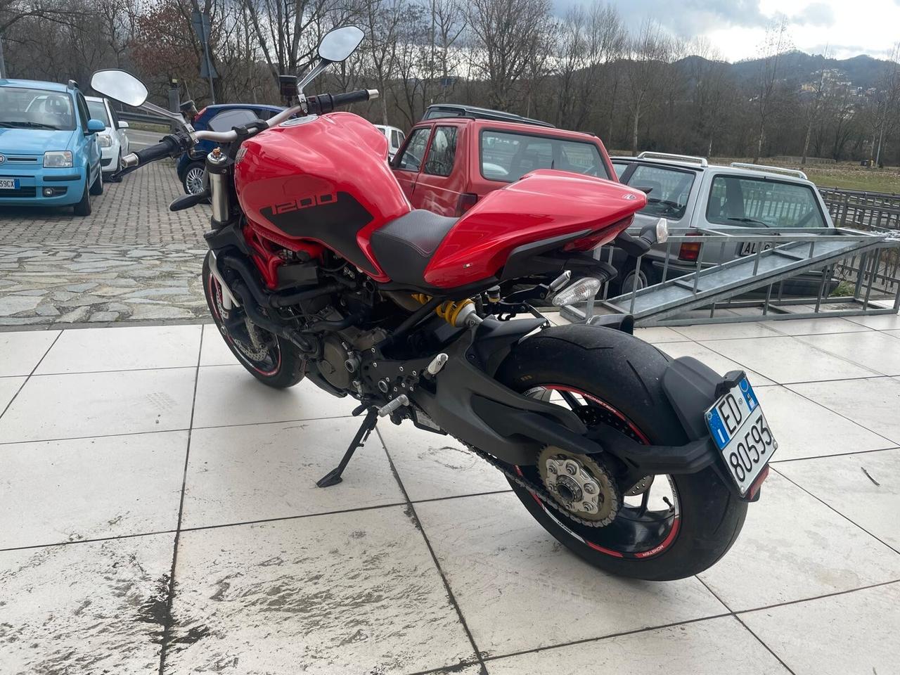 Ducati Monster 1200