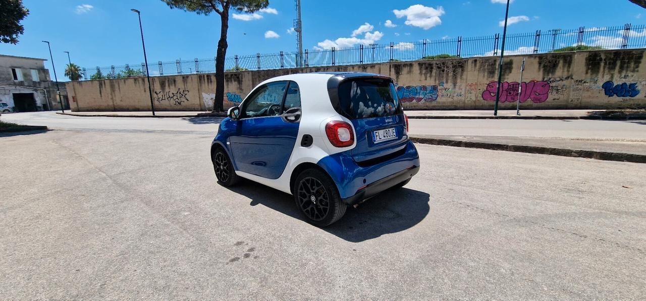 Smart ForTwo 70 1.0 twinamic Passion con BLOCKSHAFT