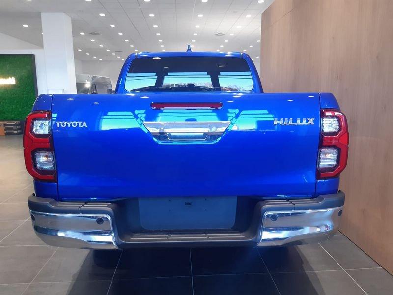 Toyota Hilux 2.4 D-4D A/T 4WD 4 porte Double Cab Executive